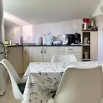 Marina 公寓