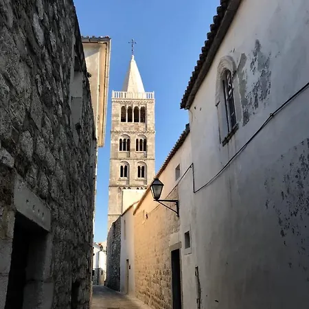 Marina Barbat na Rabu