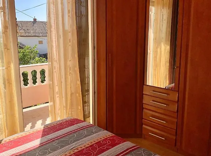 Marina דירה Barbat na Rabu
